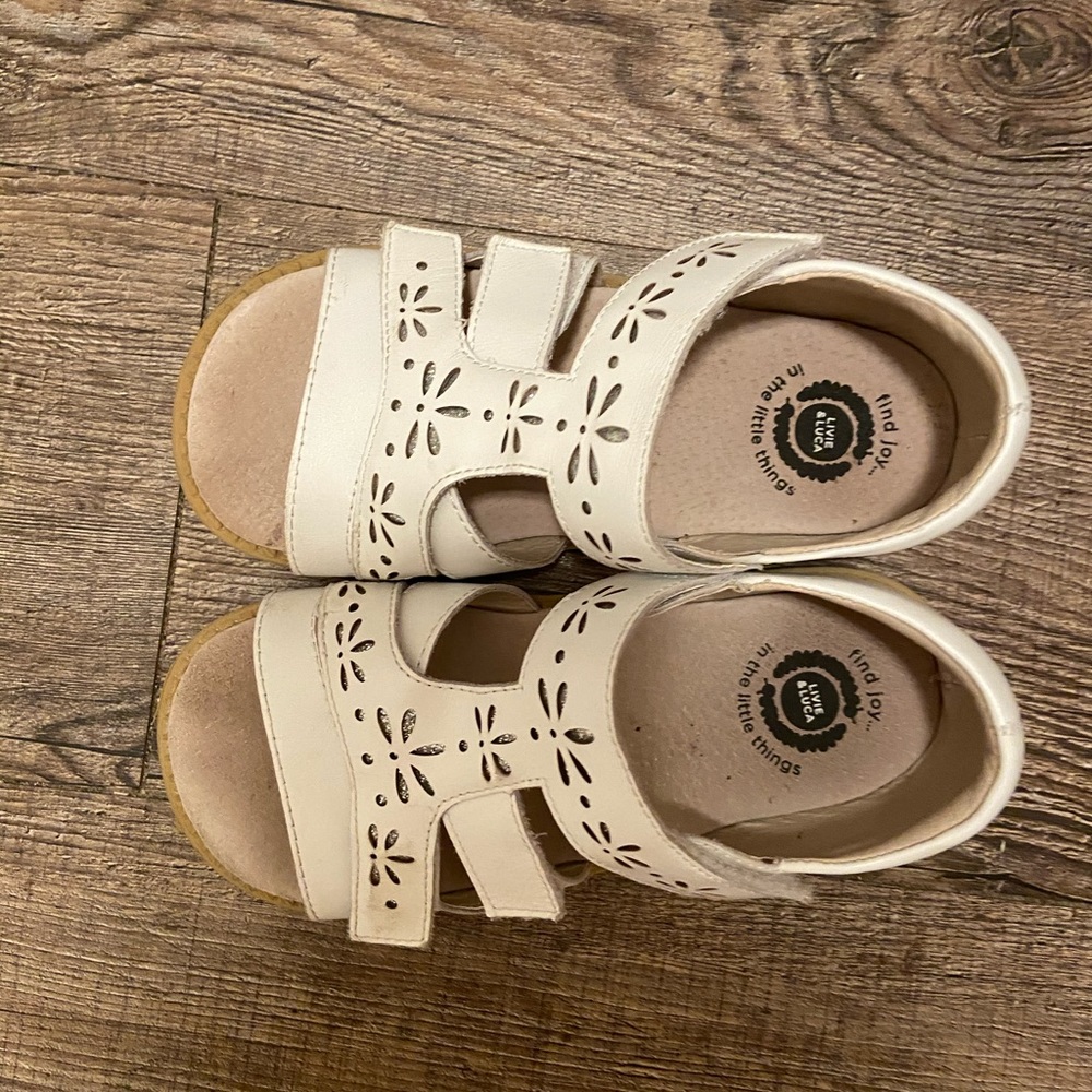 White Livie and Luca size 13.